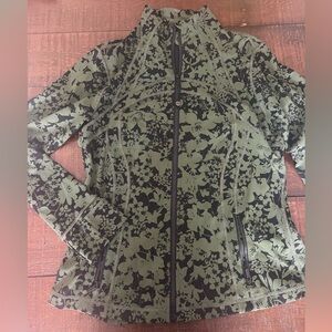 Lululemon define jacket nulu material